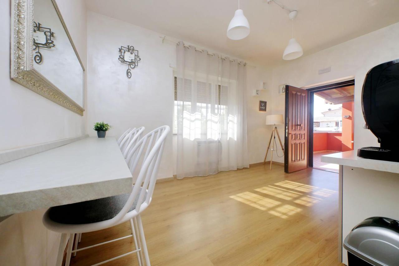 B&B Giuly Fiumicino Dış mekan fotoğraf